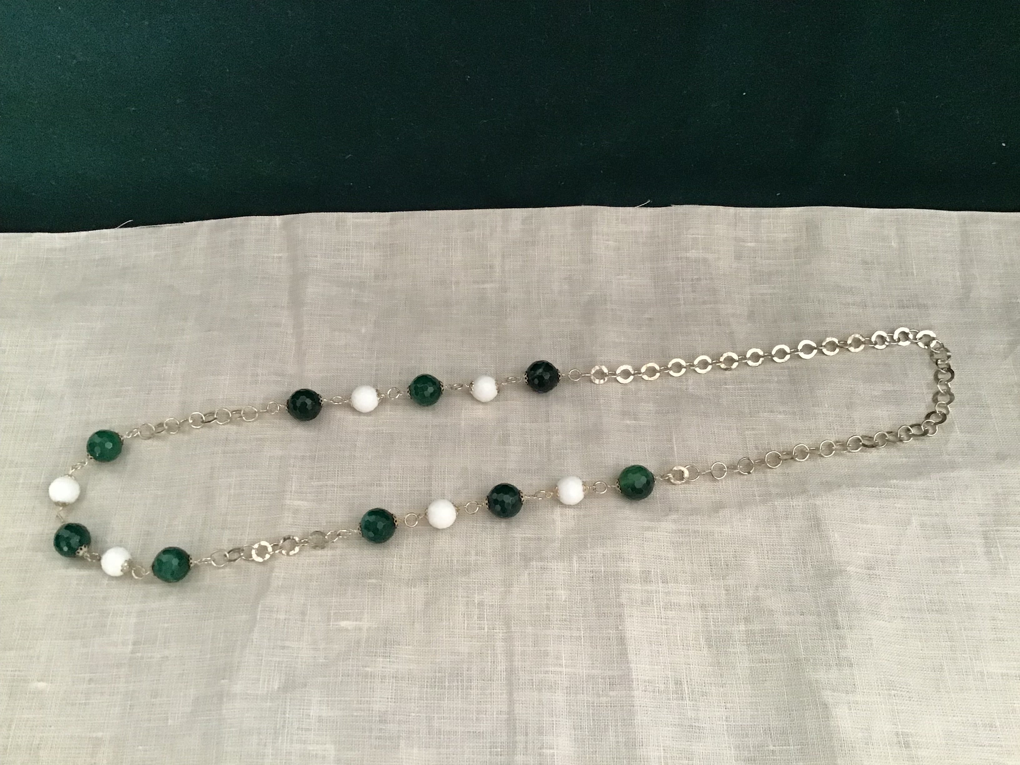 Collana in Agata bianca e verde