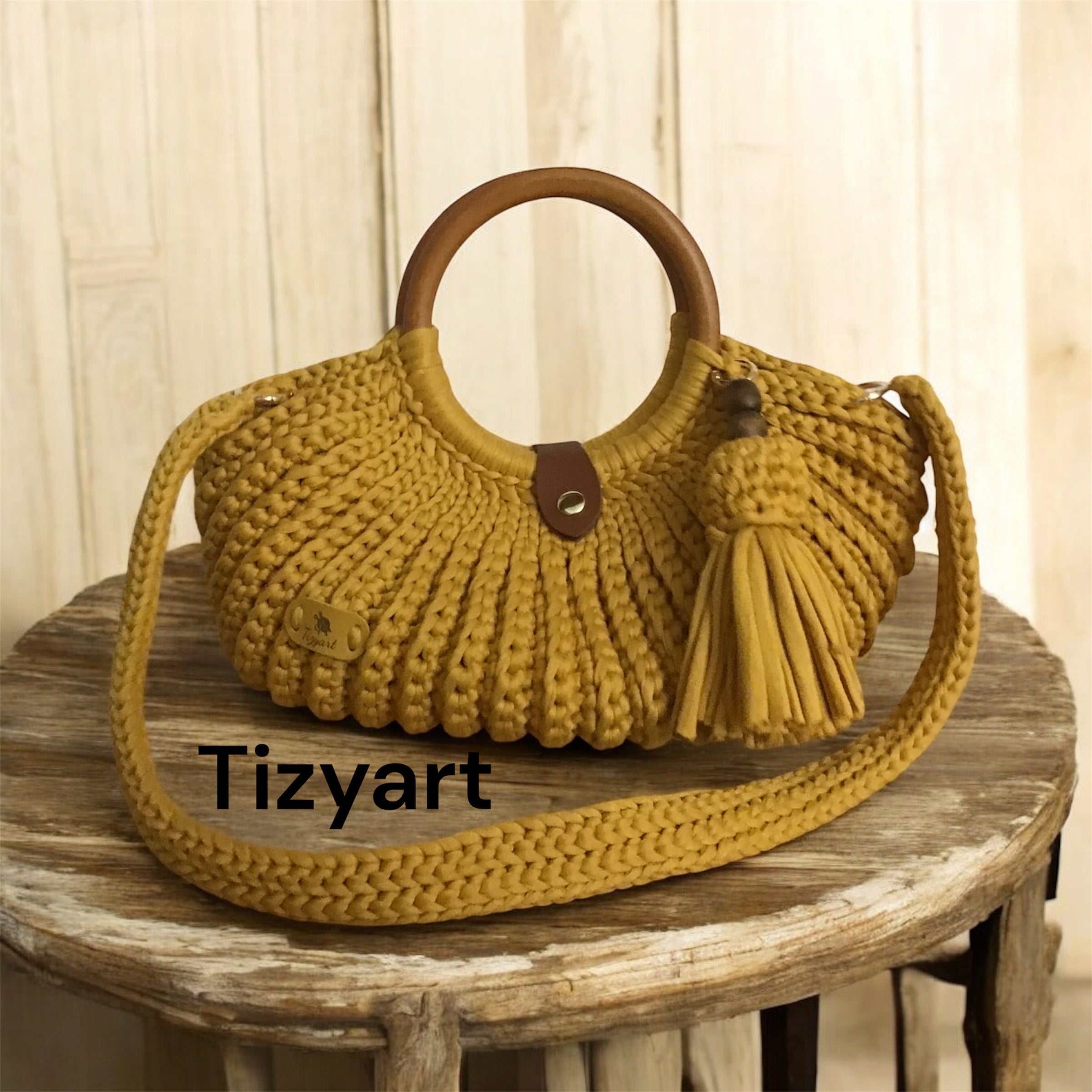 Borsa artigianale fatta a mano all’uncinetto – Tizyart